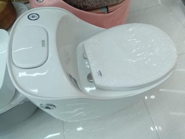 COMMODE 5895 W